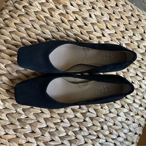 Franco Sarto Suede pumps